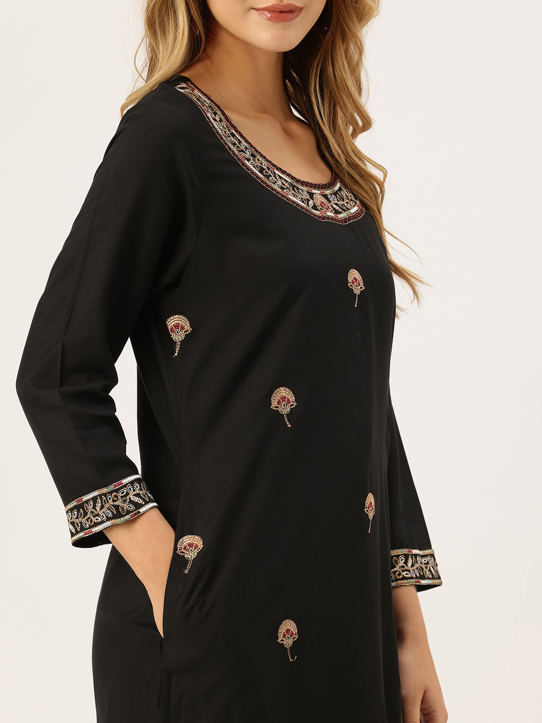 Black Embroidered Kurta
