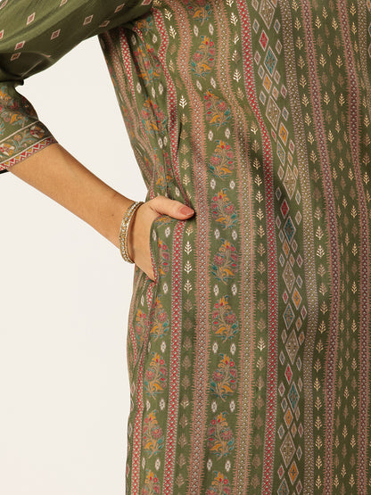 Green Ethnic Motifs Printed Kurta with Trousers With Dupatta