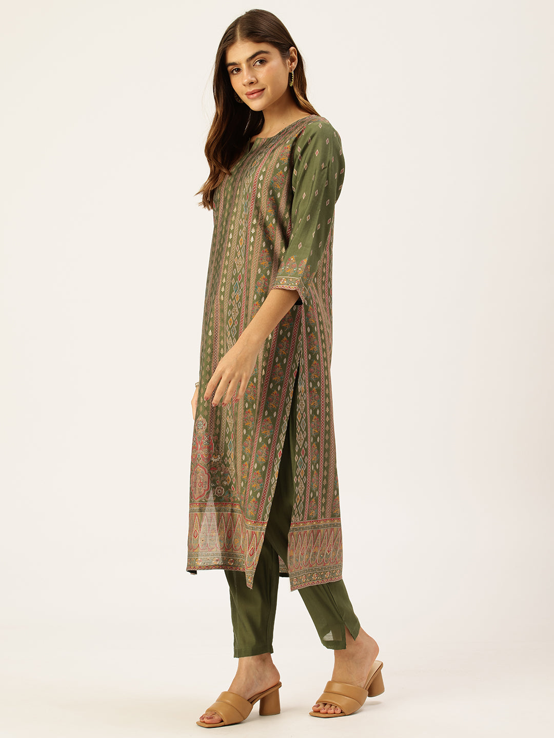 Green Ethnic Motifs Printed Kurta with Trousers With Dupatta