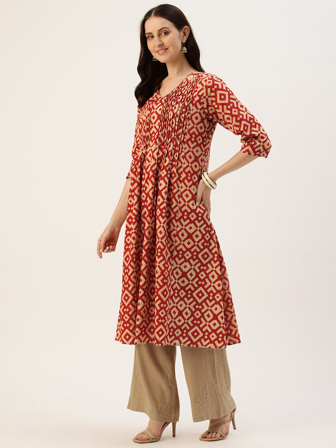 Beige With Red Geometric Printed Kurta