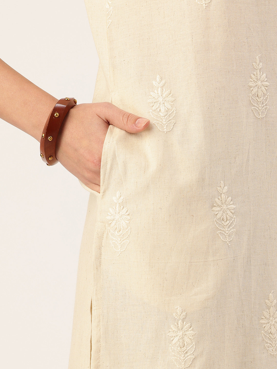 Beige Floral Embroidered Straight Kurta