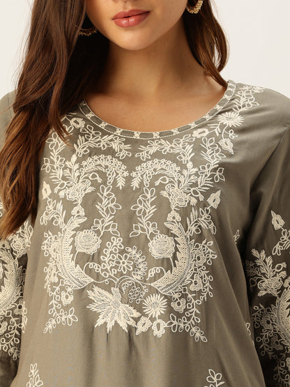 Grey Floral Embroidered Straight Kurta