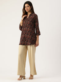 Black & Red Butti Printed Mandarin Collar Tunic