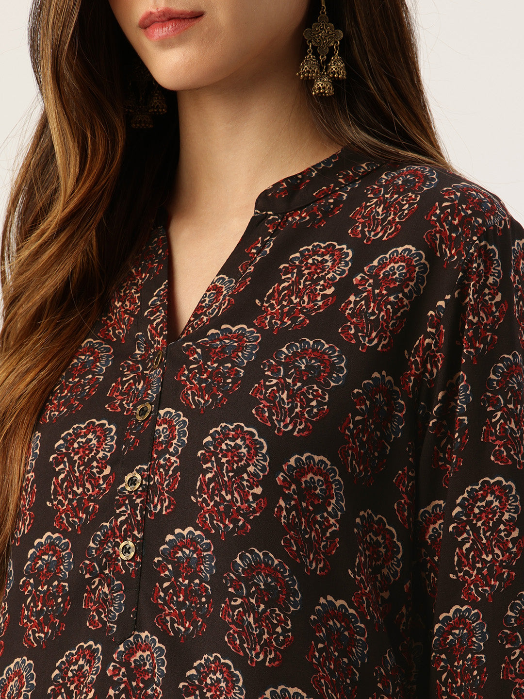 Black & Red Butti Printed Mandarin Collar Tunic