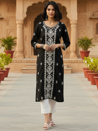 Black Floral Embroidered Kurta