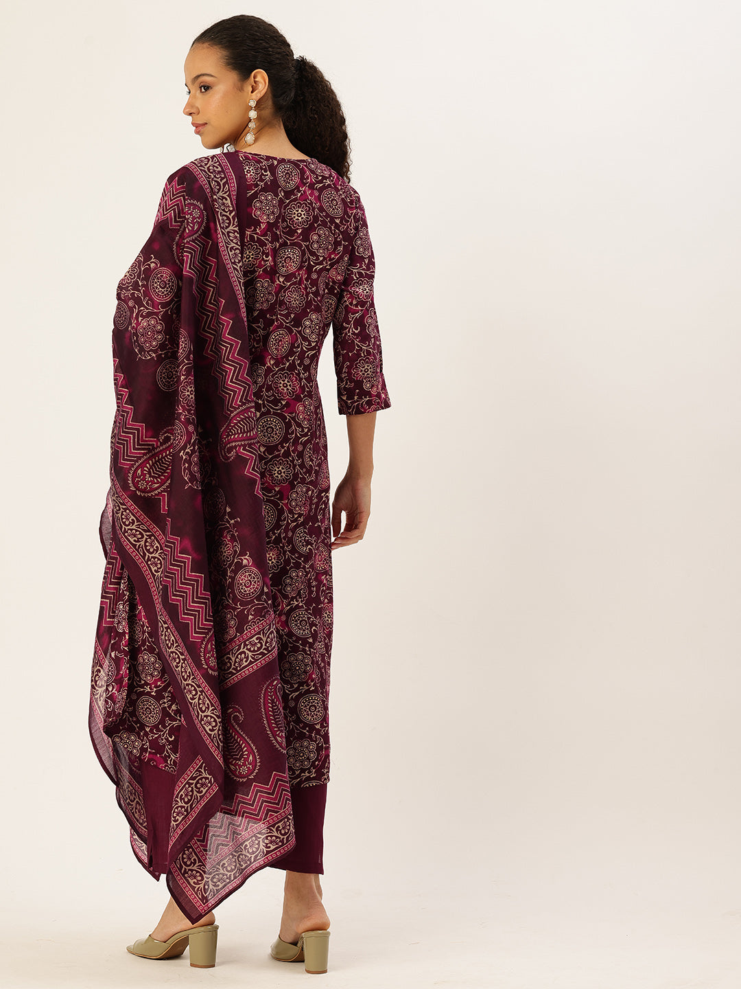 Maroon Ethnic Motifs Printed Kurta with Trousers & With Dupatta, Maroon kurta set, Ethnic kurta set, Printed kurta, Kurta with trousers, Kurta with dupatta, Womens ethnic wear, Indian wear, Festive wear, Traditional wear, Ethnic motifs