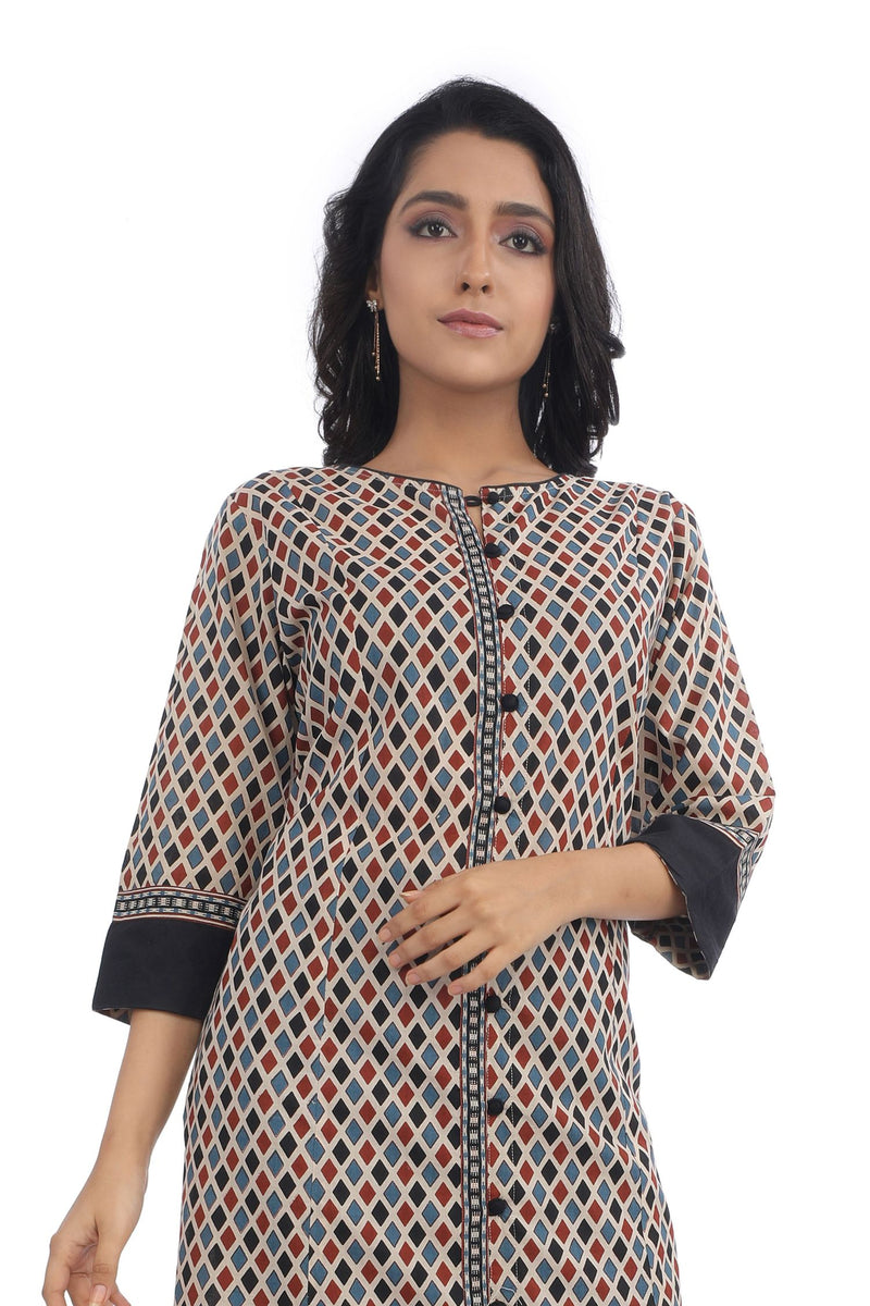 Off-White  Blue Printed Straight Kurta