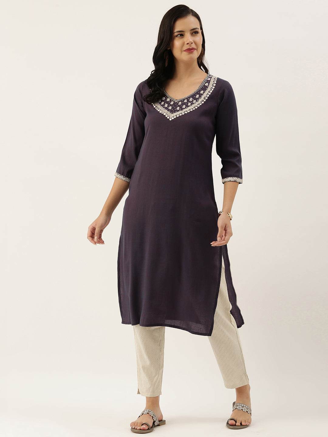 Blue  White Ethnic Motifs Embroidery Kurta