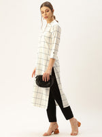 Off-White & Navy Blue Checked Straight Kurta