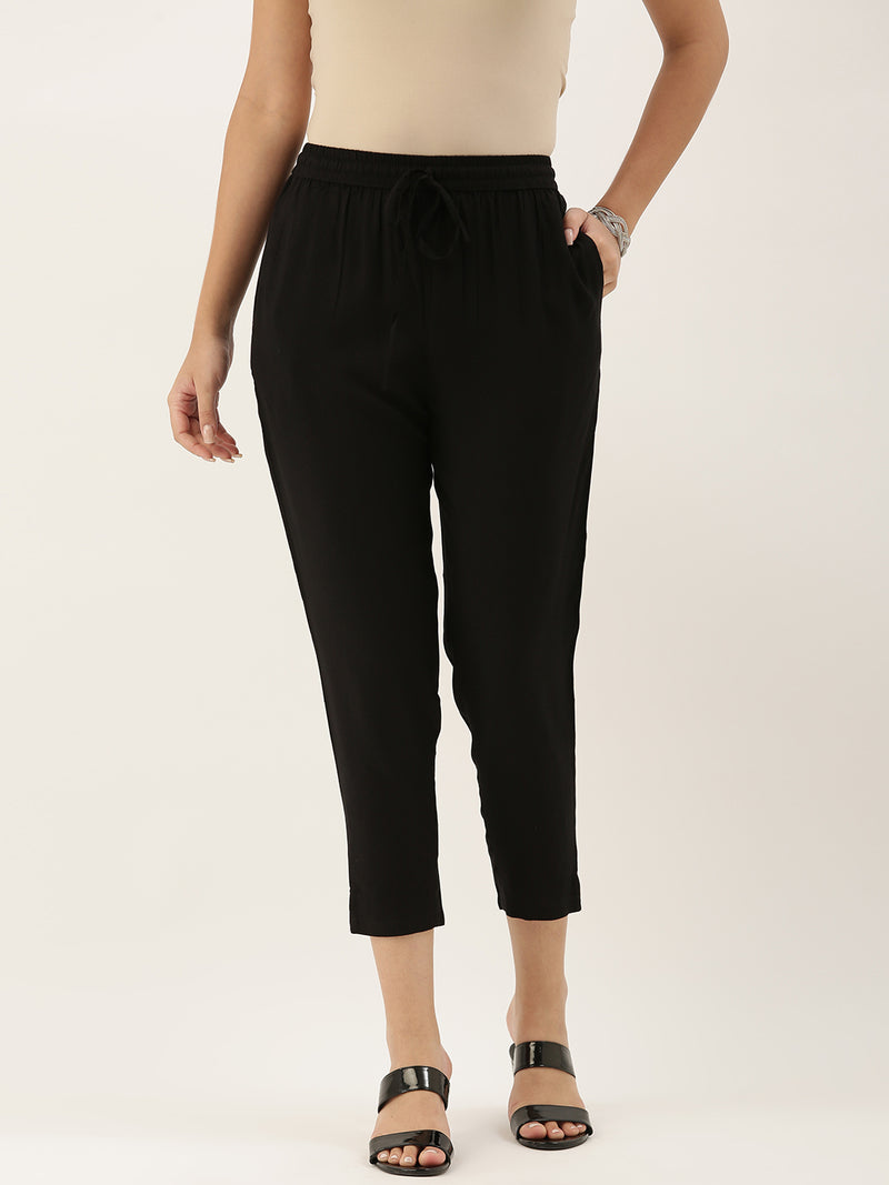 Black Essential Pant