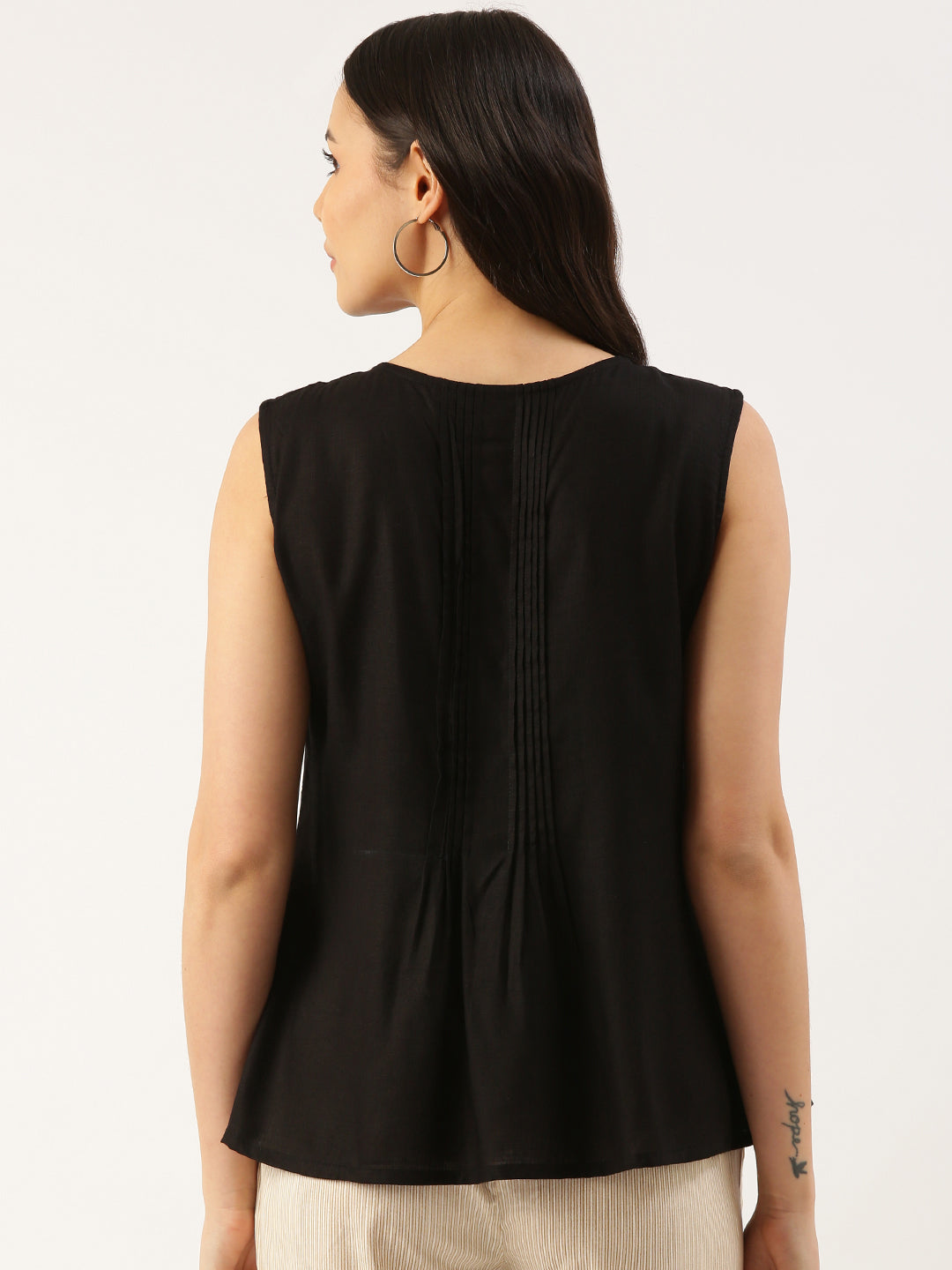 Black Solid Sleeveless Rayon Tunic