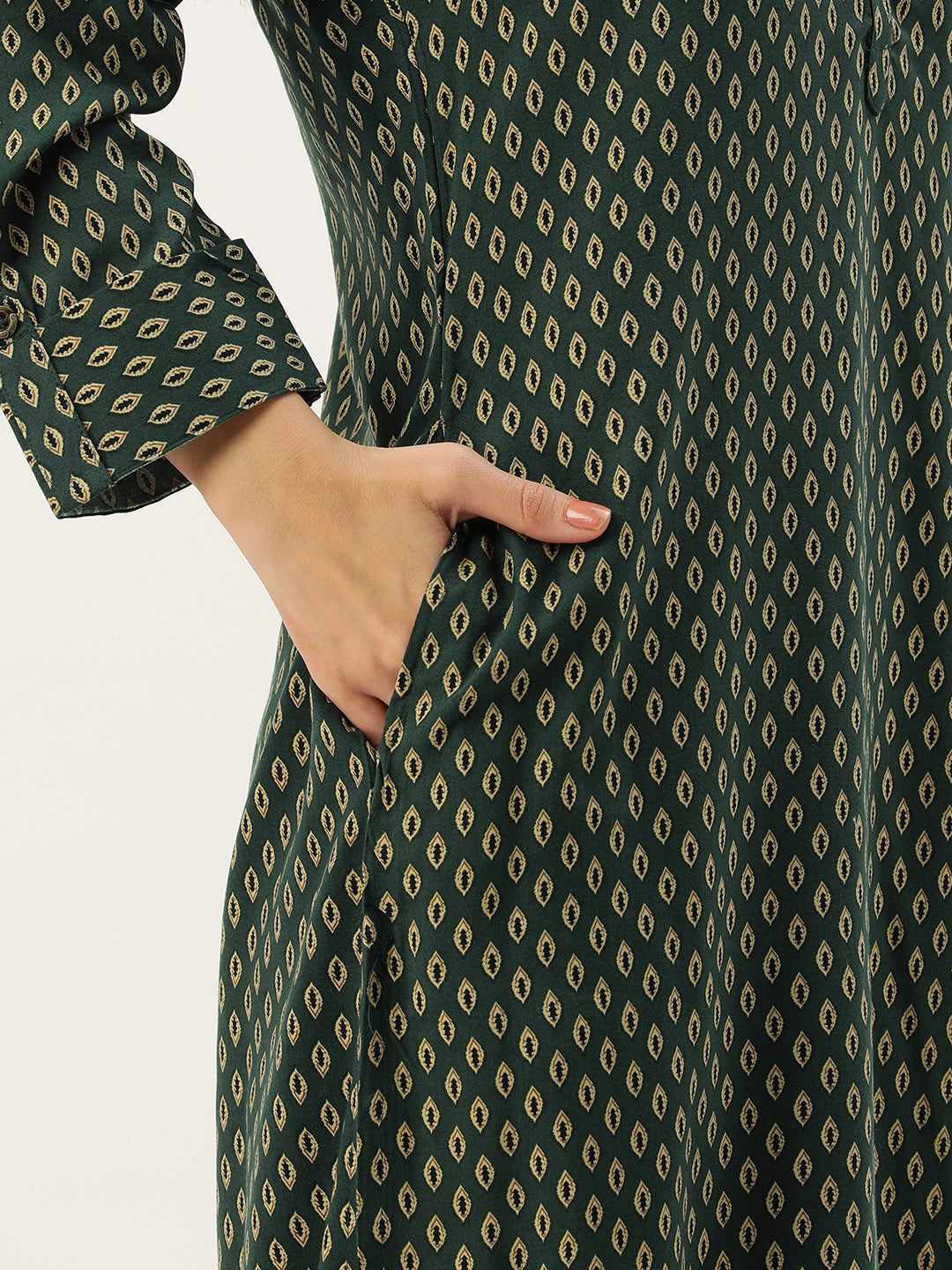 Green Ethnic Motifs Printed Straight Cut Kurta