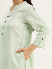 Green & Beige Striped Straight Cut Kurta