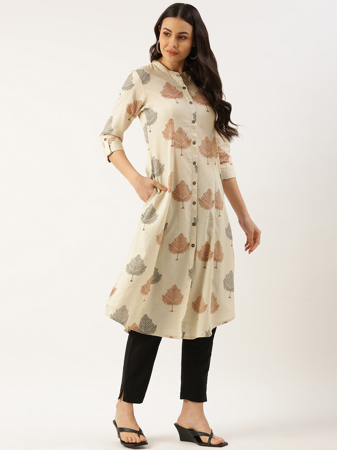 Beige Ethnic Motifs Printed Princess Cut Kurta